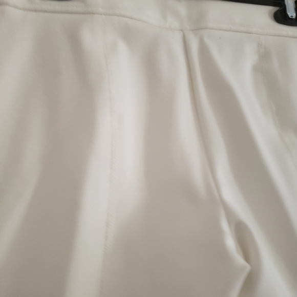 White Caché Pant Suit with Tank to Match - Picture 8 of 16